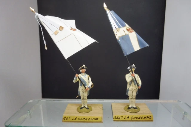 PORTE DRAPEAUX REGIMENT de la COURONNE Metayer. Guy Renaud. CBG